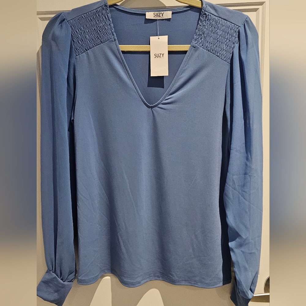 Suzy Shier Sky Blue V-Neck Long Sleeve Top BNWT